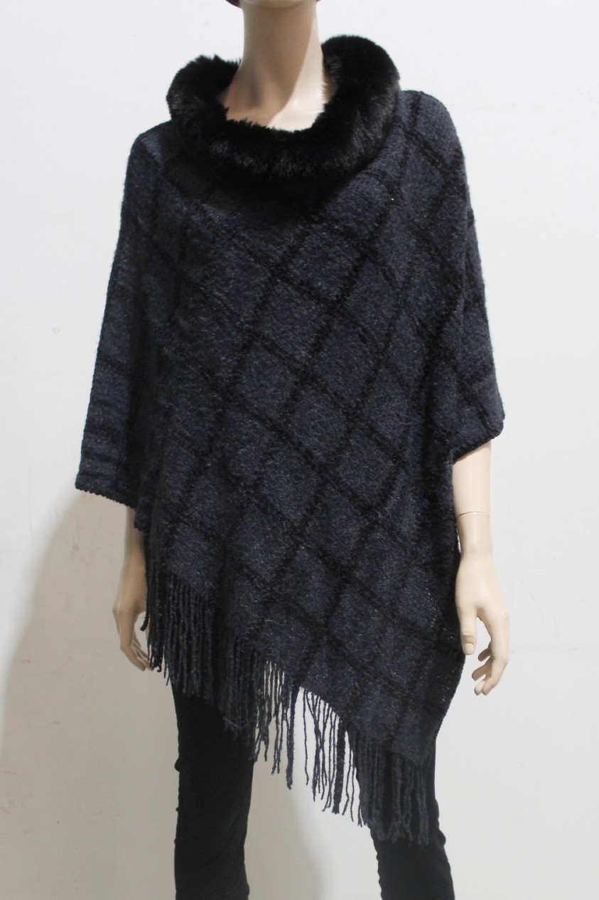 Chenille Lattice Poncho w Fur Collar PICNIC CHECK - Image 5