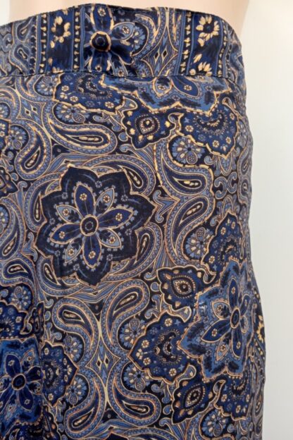Artsilk Sari Long Wrap Skirt 1 Layer - Image 3