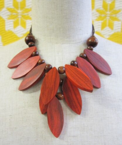 Delta Leaf Wood Necklace