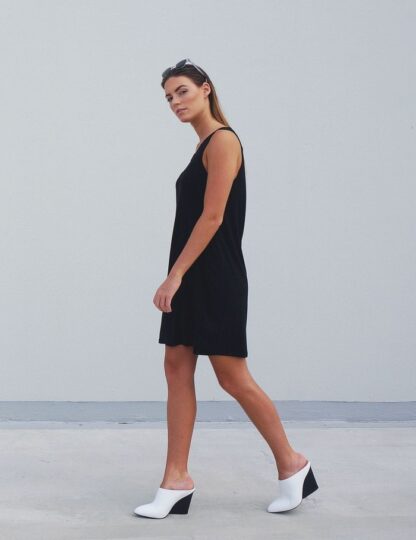 V/Scoop Neck Stretch Slip