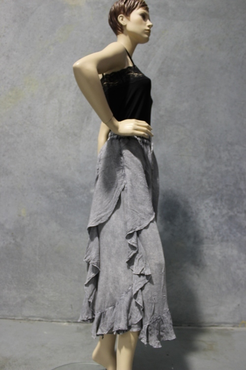 Fluted Bias Layer Ruffle Skirt