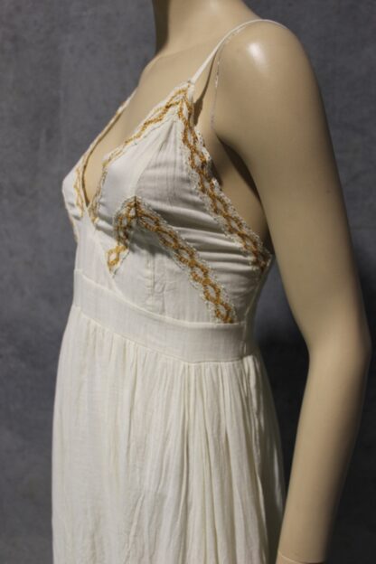 Calico Lace Bust Midi Dress - Image 9