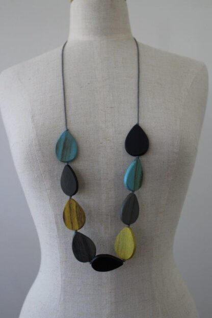 Teardrop Big Tablet Necklace - Image 12