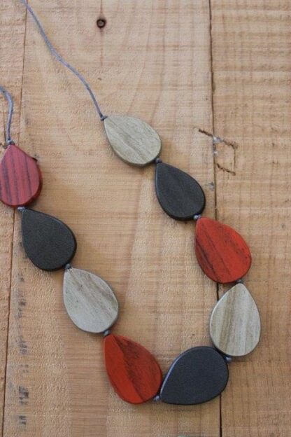 Teardrop Big Tablet Necklace - Image 9