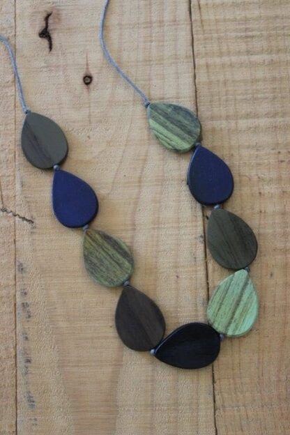 Teardrop Big Tablet Necklace - Image 8