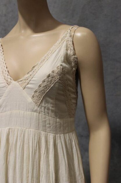 Calico Lace Bust Midi Dress - Image 6