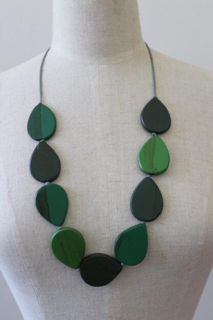 Teardrop Big Tablet Necklace - Image 5