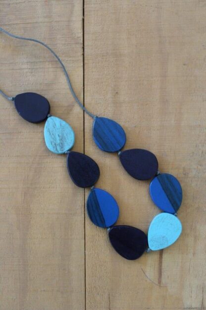 Teardrop Big Tablet Necklace - Image 13