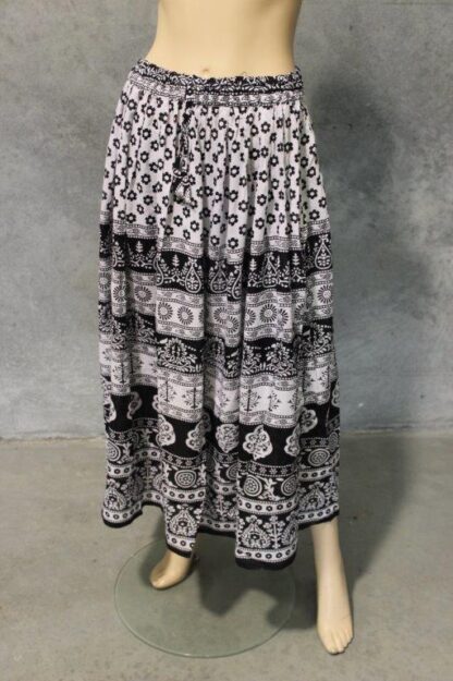 Bagru Crinkle Crepe Long Skirt- Red Assorted - Image 10